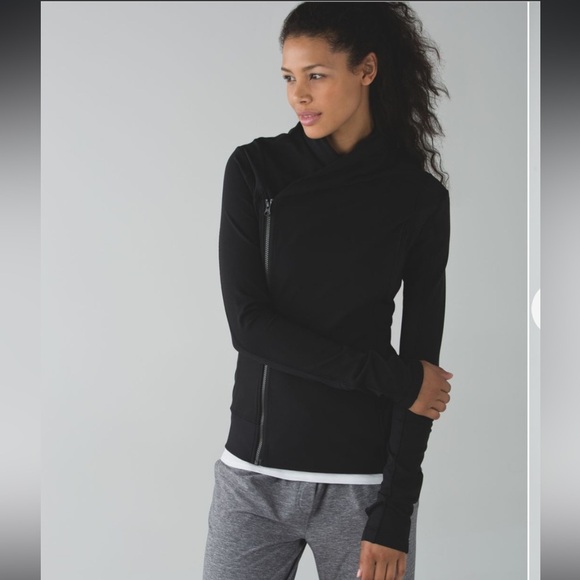 Lululemon Black‎ Bhakti Yoga Jacket in size 6 - Picture 1 of 10